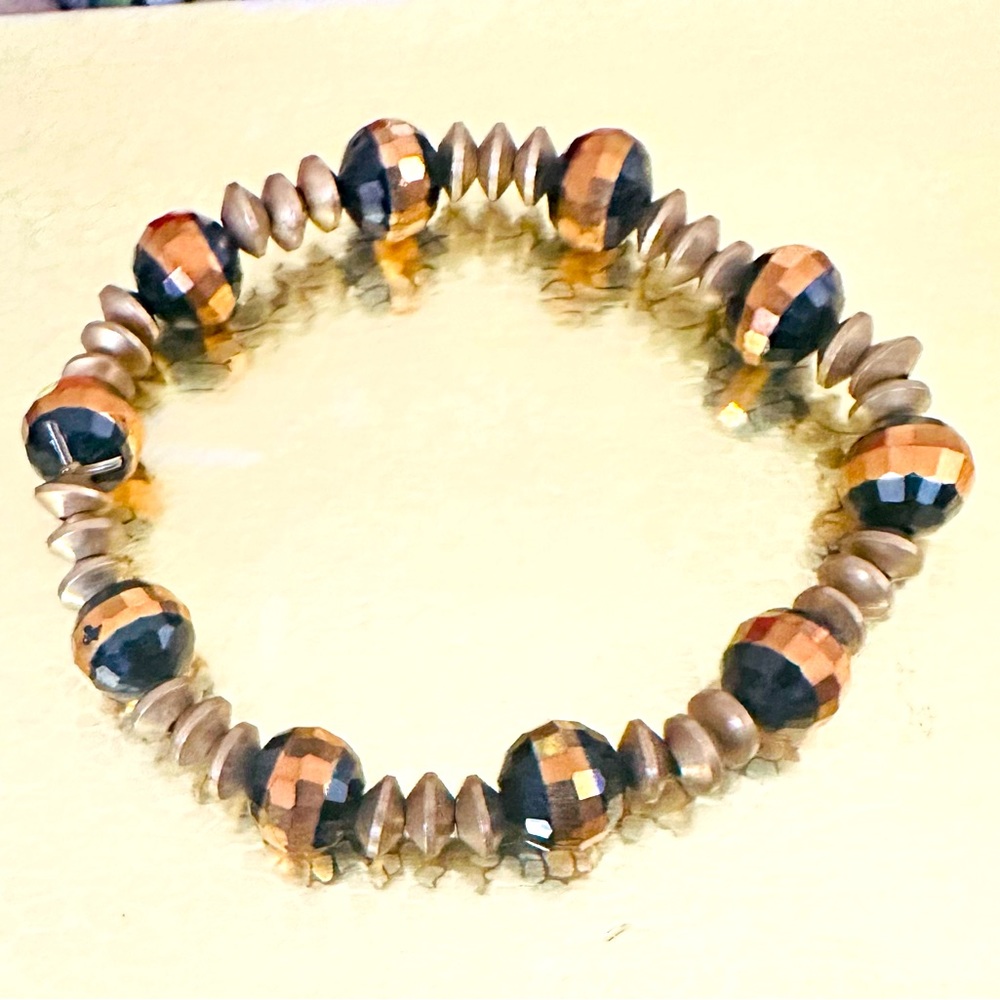 Black and bronze beaded stretchy bracelet